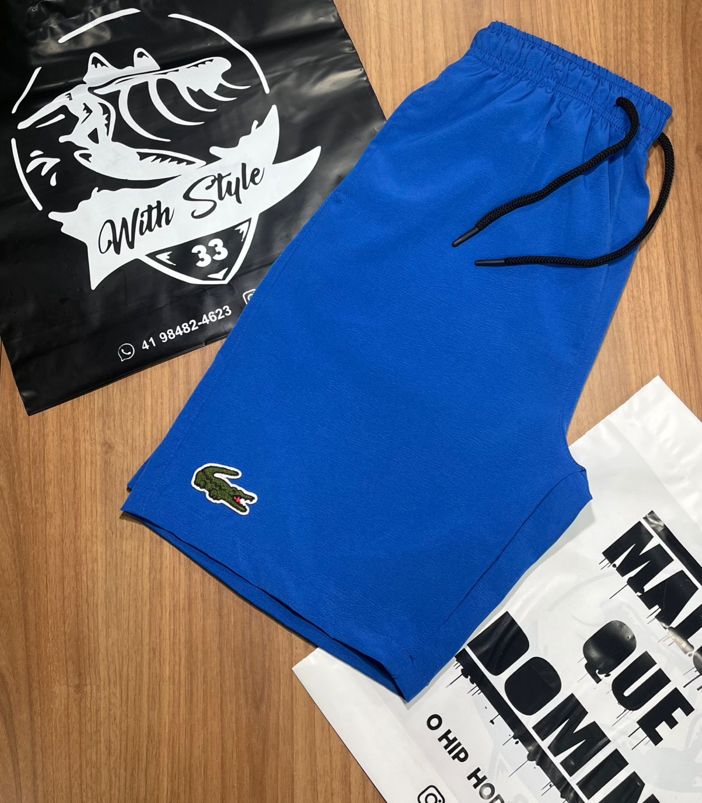 Bermuda Lacoste Bordado Azul