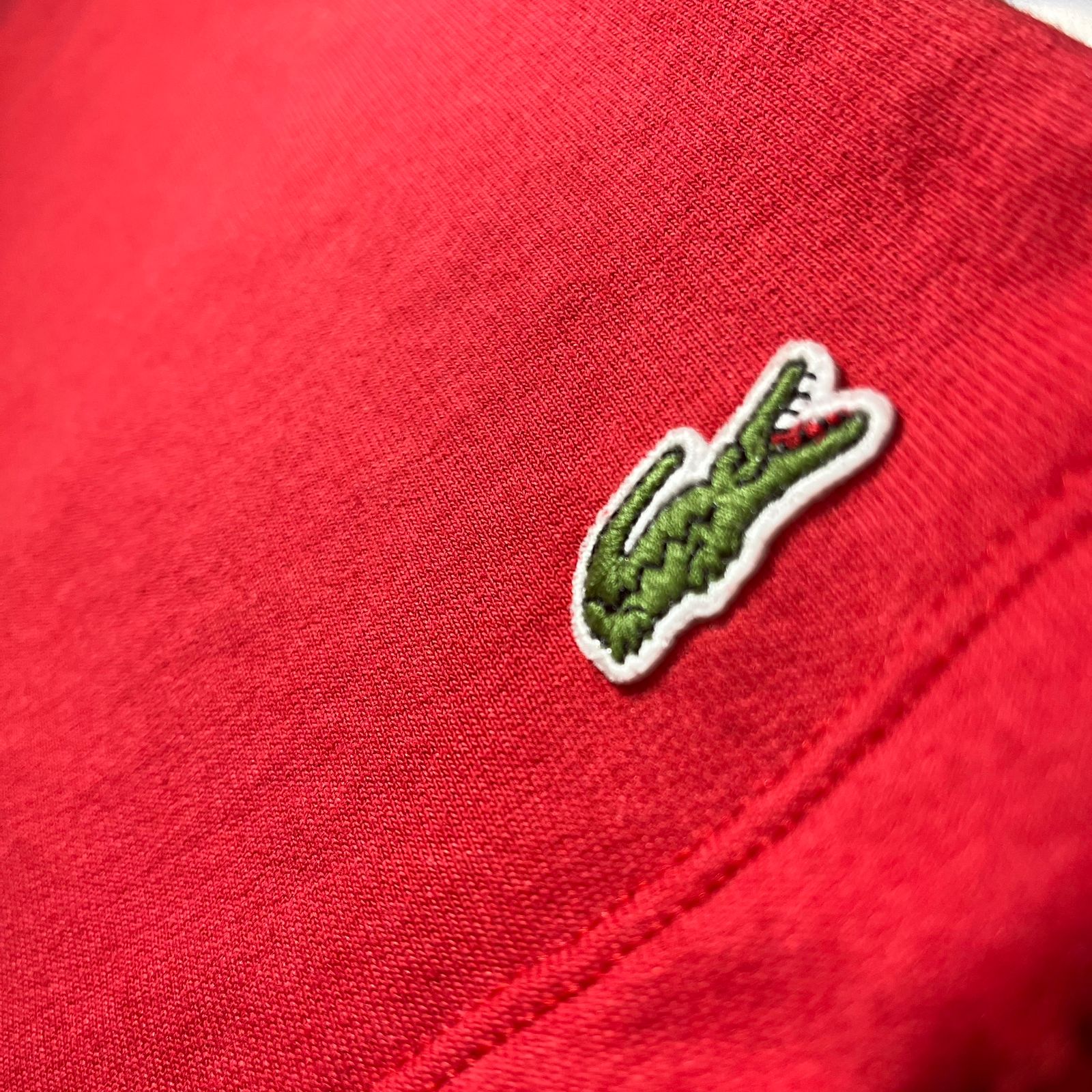 Bermuda Moletom Lacoste Bordada Vermelho - Imagem 2