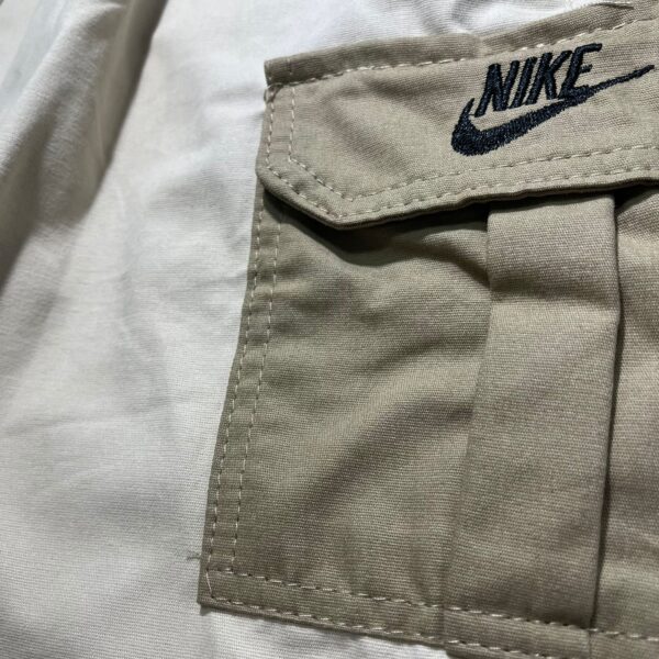 Bermuda Cargo Nike Bege - Imagem 2