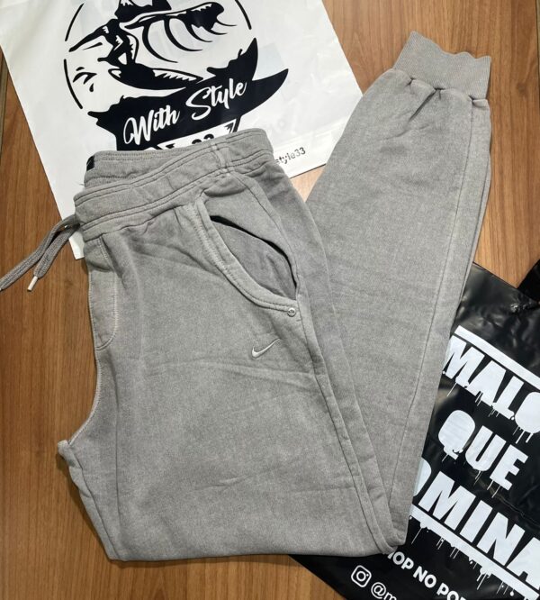 Calça Moletom Nike Cinza