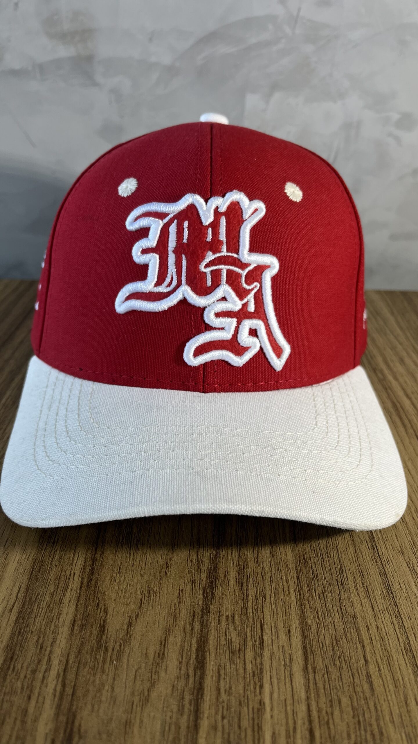 Boné Amiri MA Spirit Bordado Vermelho e Branco